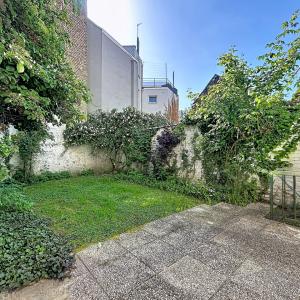 Proche Quartier EU, maison meublée 4 ch avec jardin