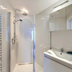 Roosevelt : Bel appartement meublé de 4 chambres + terrasse
