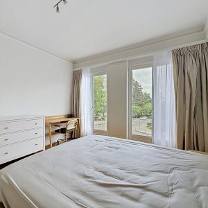 Roosevelt : Bel appartement meublé de 4 chambres + terrasse