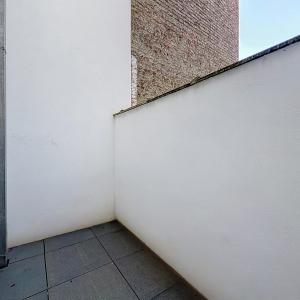 Pl. Brugmann/Lepoutre : Superbe appartement rez-de-chaussée 