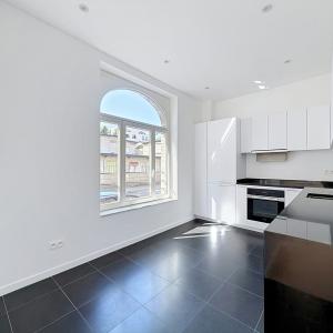 Pl. Brugmann/Lepoutre : Superbe appartement rez-de-chaussée 