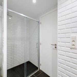 Pl. Brugmann/Lepoutre : Superbe appartement rez-de-chaussée 