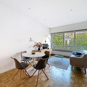 Lepoutre / Pl. Brugmann : Beau studio meublé