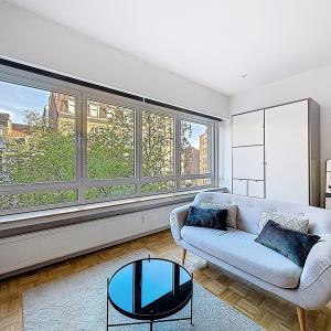 Lepoutre / Pl. Brugmann : Beau studio meublé