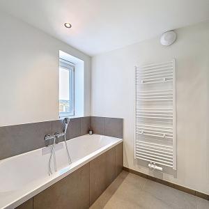 Cinquentenaire, penthouse neuf de 198m² 3ch terrasses 42m²