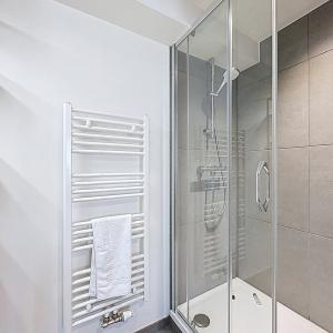 Cinquentenaire, penthouse neuf de 198m² 3ch terrasses 42m²