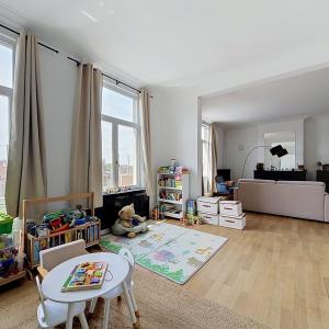 Place Brugmann : Lumineux appartement de caractère 