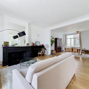 Place Brugmann : Lumineux appartement de caractère 