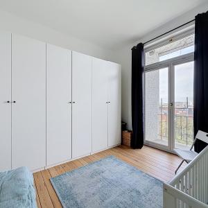 Place Brugmann : Lumineux appartement de caractère 