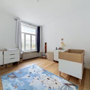 Place Brugmann : Lumineux appartement de caractère 