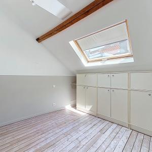 Pl. Brugmann/Châtelain : Joli loft en duplex