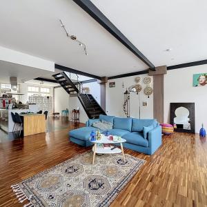 Pl. Brugmann/Châtelain : Joli loft en duplex