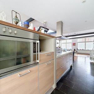Pl. Brugmann/Châtelain : Joli loft en duplex
