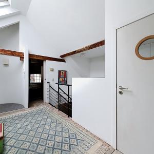 Pl. Brugmann/Châtelain : Joli loft en duplex