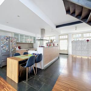 Pl. Brugmann/Châtelain : Joli loft en duplex