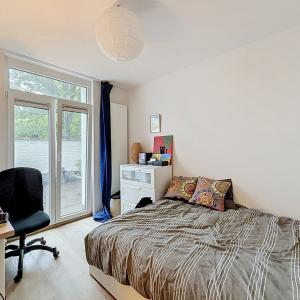 Châtelain / Defacqz : Beau duplex avec cour - colocation OK