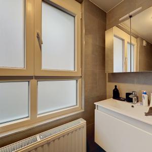 Châtelain / Defacqz : Beau duplex avec cour - colocation OK