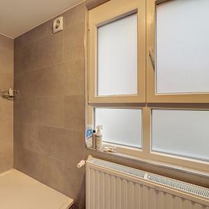 Châtelain / Defacqz : Beau duplex avec cour - colocation OK
