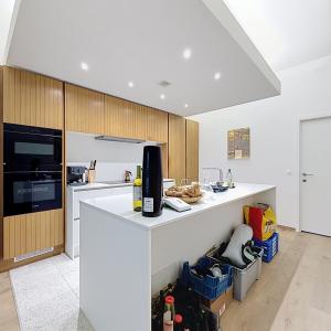 Châtelain / Defacqz : Beau duplex avec cour - colocation OK