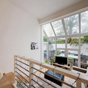 Châtelain / Defacqz : Beau duplex avec cour - colocation OK
