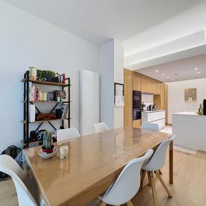 Châtelain / Defacqz : Beau duplex avec cour - colocation OK