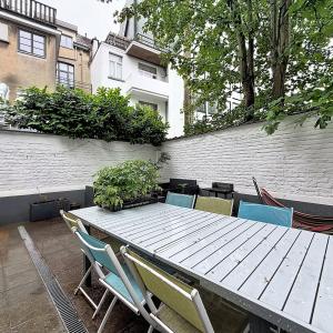 Châtelain / Defacqz : Beau duplex avec cour - colocation OK