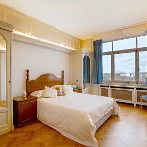 Quartier Européen : Magnifique appartement 3 ch + parking