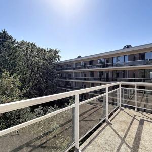 Fort Jaco : Bel appartement dernier étage rénové + terrasse