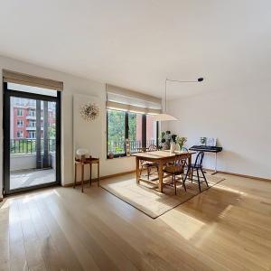 Brugmann Court : Superbe appartement + terrasse + parking