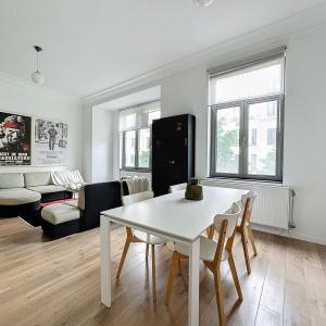 DANSAERT/ST CATHERINE - Superbe appartement 2ch meublé
