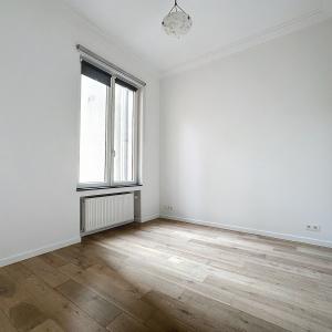 DANSAERT/ST CATHERINE - Superbe appartement 2ch meublé