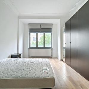 DANSAERT/ST CATHERINE - Superbe appartement 2ch meublé