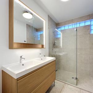 Souverain : Beau rez-de-chaussée 2 ch avec jardin + garage