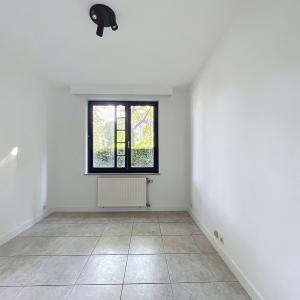 Souverain : Beau rez-de-chaussée 2 ch avec jardin + garage