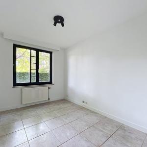 Souverain : Beau rez-de-chaussée 2 ch avec jardin + garage