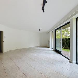 Souverain : Beau rez-de-chaussée 2 ch avec jardin + garage