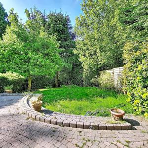De Fré/Wolvendael : Charmante maison 3 façades avec jardin