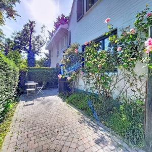 De Fré/Wolvendael : Charmante maison 3 façades avec jardin
