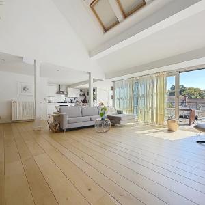 Châtelain/Stéphanie : Magnifique triplex penthouse