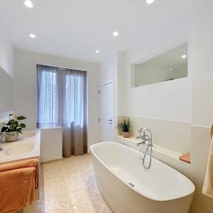 Molière : Somptueux appartement meublé + parking