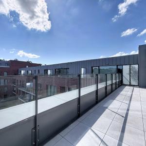 Calevoet : Superbe penthouse moderne + deux terrasses