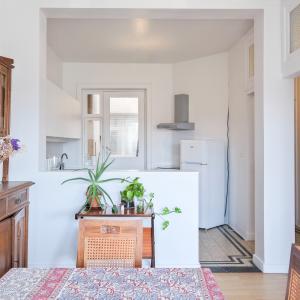 Molière/Guy d'Arrezo  - Bel appartement 2ch + balcons
