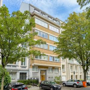 Molière/Guy d'Arrezo  - Bel appartement 2ch + balcons