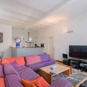 Etangs d'Ixelles : arrière maison 3 ch + cour