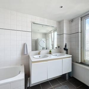 Lepoutre/Chatelain : Appartement 2 chambres meublé