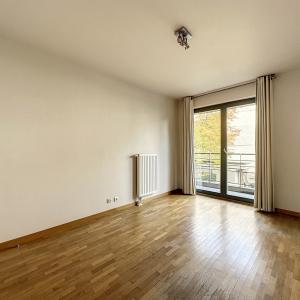 Châtelain : Bel appartement 2 ch. avec terrasse et parking