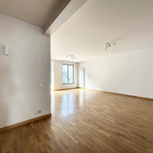 Châtelain : Bel appartement 2 ch. avec terrasse et parking