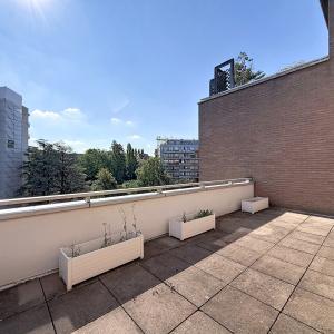Italie : Bel appartement dernier étage + grandes terrasses