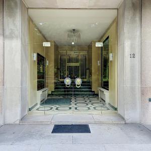 Sq. Vergote : Bel appartement 4 ch + terrasse + pkg