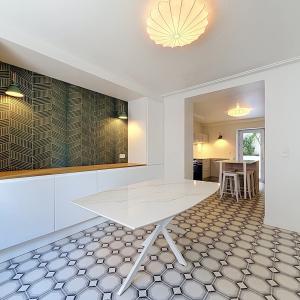 Cottages : Belle maison de caractère + cour !
